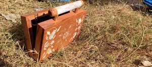 Bolso de Mano de Lujo con Incrustaciones de Nácar, Diseño Árabe Moderno, Regalo para Eid y Ramadán, Colección Elegante Hecha a Mano - Product Image 4