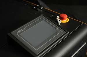 Soldadora/Limpiadora Láser Automática DenaliWeld CR3000 de 3kW, Riel Guía Digital Hanjiang, Fácil de Operar, Precio Competitivo, Láser Au3tech - Product Image 3