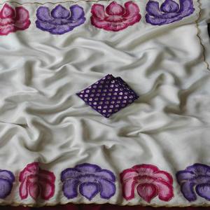 Sari VASTRA COTTAGE, Puro y Suave, Pintado a Mano, con Paneles de Contraste, Trabajo de Zari en Ambos Lados y Blusa de Brocado en Contraste - Product Image 3