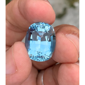 Aigue-marine naturelle bleue de 23,20 carats, taille coussin, coupe excellente, sans défaut, avec éclat, provenant du Brésil - Product Image 2
