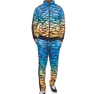 Vente en gros, survêtements de sport unisexe de haute qualité, décontractés, personnalisés, par sublimation, vêtements de jogging, veste, uniformes de football - Product Image 4