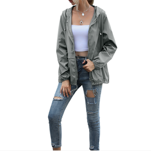 Chaqueta con capucha de lana de piel de oveja y algodón para mujer Trend Setting con sombrero desmontable Colores y tamaños personalizables disponibles - Product Image 6