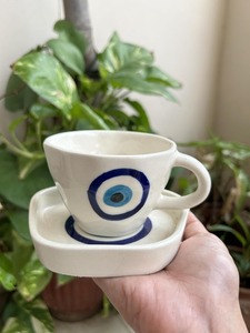 Tasse en céramique Evil Eye avec finition émaillée pour la protection de l'énergie positive et l'utilisation quotidienne disponible à la vente - Product Image 5