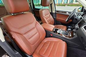 MEJOR OFERTA Volkswagen Touareg TDI Lux Turbodiésel V6 2015 con Tracción en las Cuatro Ruedas, Transmisión Automática y Pantalla Táctil - Product Image 2