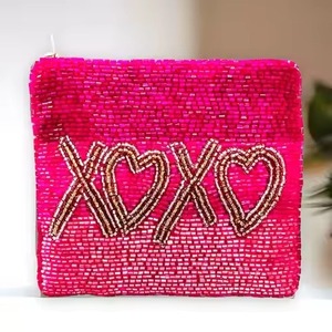 Monedero Personalizable con Cuentas y Bordado, Mini Bolsa Promocional Moderna Hecha a Mano - Product Image 4