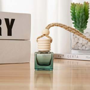 Custom logo 8ml, 10ml Crystal Shape Round Wood Lid Car <b>Perfume</b> clear Glass Car Air Freshener With String - Product Image 5