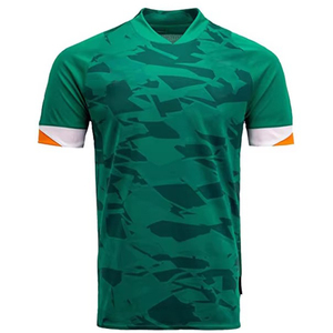 Etiqueta privada 100% poliéster Hombres camiseta de fútbol material de secado rápido para entrenamiento de fútbol y torneos elegante y flexible - Product Image 5
