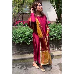 Conjunto de Traje para Mujer Royal Ruby - Product Image 3