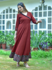 Angrakha de Algodón Estampado para Mujer, Estilo Anarkali Kurta, Largo hasta la Pantorrilla, Cuello en V, Manga Tres Cuartos, Ropa Tradicional Étnica, Color Granate - Product Image 5