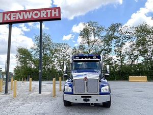 Camion Ribaltabile Usato T880 Blu Scuro 8X4 con Trasmissione Automatica FAST, Motore Diesel, Standard di Emissione Euro 6, 11-20T - Product Image 4