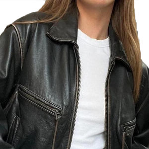 Veste en cuir véritable surdimensionnée noire vintage pour femme avec fermeture éclair sur le devant et poches Style streetwear motard classique - Product Image 3