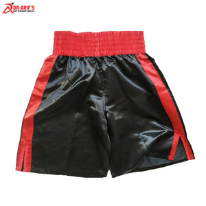 Short de combat MMA pour hommes, vente en gros OEM, vêtements de sport simples en polyester noir, vêtements de sport sublimés personnalisés pour les arts martiaux - Product Image 6