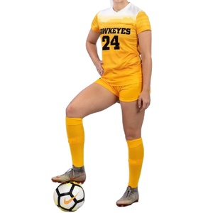 Nueva Llegada: Camisetas de Fútbol Retro de Alta Calidad, Camisetas para Jugadores y Aficionados (Hombres y Mujeres), y Conjuntos de Fútbol para Niños - Product Image 3