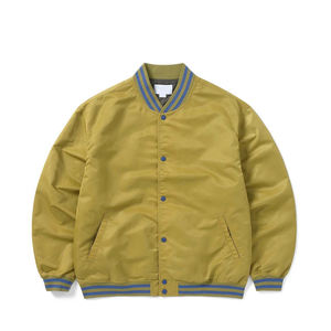 เสื้อแจ็กเก็ตบอมเบอร์แบบเบสบอลสำหรับผู้ชายเสื้อทีมโพลีเอสเตอร์สีแดงเบอร์กันดีผ้าซาติน - Product Image 1