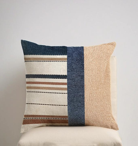 Cojines decorativos y de diseño de flores retorcidas de lujo de alta calidad, funda de almohada lavable con tacto de lujo - Product Image 1