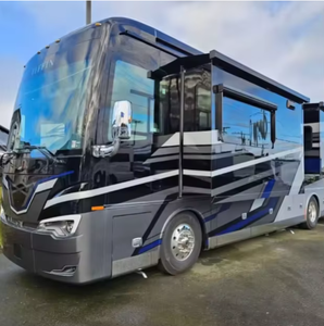 Camping-car Tiffins Allegro Bus d'occasion (3-4 mois d'utilisation), 2020-2023, intérieur spacieux, design moderne, 4-6 passagers, Euro 4/Euro 5 - Product Image 5