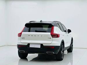 SUV 2025 de Alta Gama con Tracción en las Cuatro Ruedas, Techo Panorámico, Transmisión Automática, Asientos de Cuero, 360, Auto Usado en Venta - Product Image 6