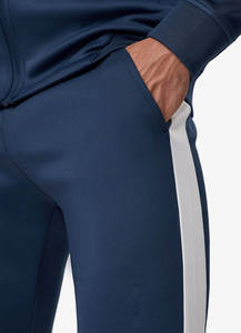 Joggers bleus durables de haute qualité pour hommes Ceinture élastique et panneau latéral contrasté en blanc avec poches - Product Image 5