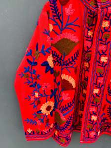 Vente en gros de veste en coton brodée Suzani faite à la main manteau en coton Suzani vêtements d'hiver veste manteau court brodé veste pour femmes - Product Image 4