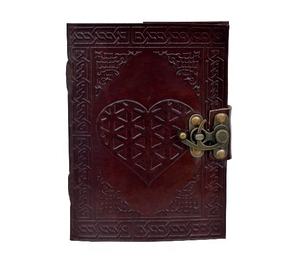 Diario de cuero genuino en relieve de corazón, cuaderno de papel de algodón sin forro hecho a mano con latón antiguo, diario con cierre en C para planificadores diarios - Product Image 1