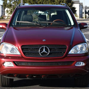Mercedes-Benz ML320 d'occasion de 2002, sans réserve, 1 propriétaire, transmission intégrale, rouge bordeaux, provenance sud-est - Product Image 1