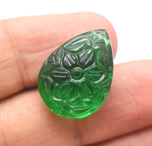 19,10 CTS Laboratorio tallado a mano Tallas de flores de Esmeralda Laboratorio en forma de pera Esmeralda Tallas en ambos lados 20X16mm - Product Image 2