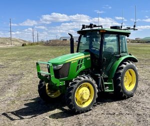 Tracteurs John Deere 4066R d'occasion, 185 CV, 4 roues motrices, transmission par engrenages, usage agricole, avec garantie d'un an, pompe et roulement inclus, à vendre - Product Image 6