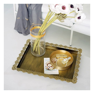 Bandeja de Servicio de Metal de Lujo de Diseño, con Color Personalizado, Hecha a Mano, Ecológica, para Bodas y Eventos Gastronómicos - Product Image 1