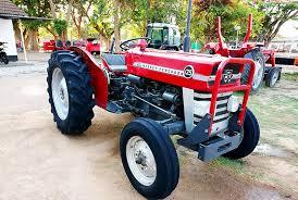Nuevo Tractor Agrícola Massey Ferguson MF135 4WD de 40 HP con Motor de 4 Cilindros, Bomba de Caja de Cambios, Alta Productividad, Entrega Rápida - Product Image 2