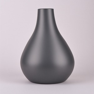 Florero rústico de metal con acabado antiguo perfectamente adecuado para una elegante exhibición de flores y elegantes Necesidades de decoración de temporada - Product Image 6