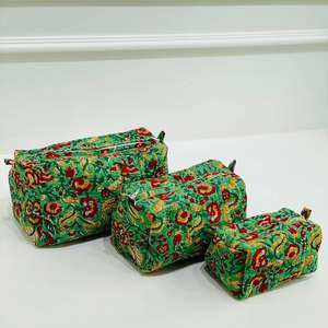 กระเป๋าเครื่องสำอางผ้าคอตตอนลายบล็อกผ้าอินเดียกระเป๋าเครื่องสำอางกระเป๋าเครื่องสำอางกระเป๋าอุปกรณ์แต่งหน้ากระเป๋าเดินทางของผู้หญิงแฮนด์เมด Kantha - Product Image 3