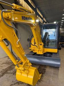 Excavatrice PC56 d'occasion, Tier 4, en bon état de fonctionnement - Product Image 3