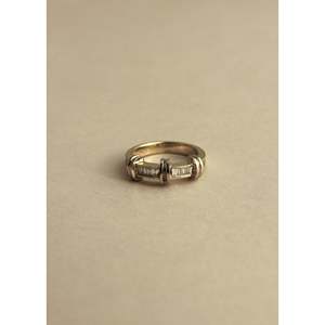 Bague solitaire vintage en or et diamant taille princesse, incrustation en acier inoxydable avec diamant taille baguette, plaqué or, certifiée GRA - Product Image 1
