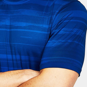 Camiseta de hombre con impresión por sublimación personalizada OEM al por mayor, camiseta con logotipo de marca de buena calidad orientada a la exportación para hombre - Product Image 6