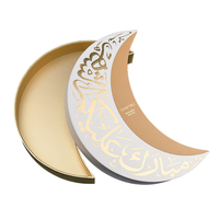 Coffret Cadeau de Luxe Ramadan Chocolats et Dattes Séchées avec Doublure en Éponge Dorée, Emballage Rigide Personnalisable pour Produits Certifiés