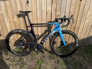Vélo de course sur route 2021 CF SLX Disc 9.0 Di2 L en fibre de carbone, pédale ordinaire, 22 vitesses - Product Image 1