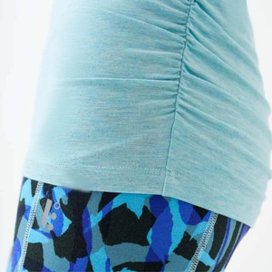 Camiseta de bambú para mujer ultrasuave | Tela ecológica, hipoalergénica y transpirable | Perfecta para pieles sensibles y uso diario - Product Image 5