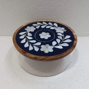 Caja acrílica decorativa de nuevo diseño con tapa de madera de madreperla con incrustaciones de mano, regalo único para bodas, Eid y exhibición en el hogar - Product Image 1