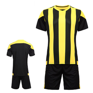 Hommes Team Club Shirt Rétro Football Uniforme Football Maillots Logo Personnalisé Ensembles Respirant À Manches Courtes Vintage - Product Image 1
