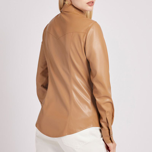 Chemise en cuir de couleur unie personnalisée populaire de haute qualité broderie col classique manches longues boutons de coupe décontractée automne - Product Image 6