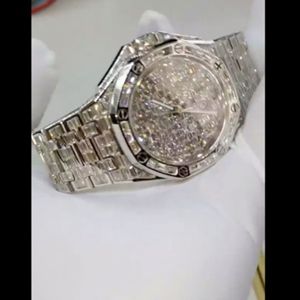 Diamante probador aprobado Moissanite reloj | VVS lujo helado esqueleto al por mayor - Product Image 1