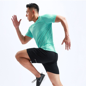 Venta al por mayor transpirable gimnasio desgaste logo nueva llegada ropa deportiva hombres conjunto corto chándal - Product Image 3