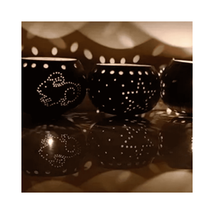 Lampe en coque de noix de coco, lampe sculptée ronde, matériau : coque de noix de coco ; utilisation : décoration de hall ; origine : fabrication vietnamienne - Product Image 4