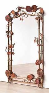 Hot Selling Iron Mirror Art Irregular Circular Living Room <b>Metal</b> <b>Frame</b> Wall Mirror Decor Christmas Vintage Luxury Space Casual - Product Image 4