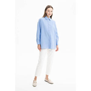 Blusa de popelina floral de punto con cuello de lazo con volantes - Estilo vintage casual de corte holgado - Product Image 1
