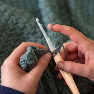 Crochets en résine Poignée antidérapante flexible et légère Parfait pour les débutants et les experts pour le tricot fait main - Product Image 5