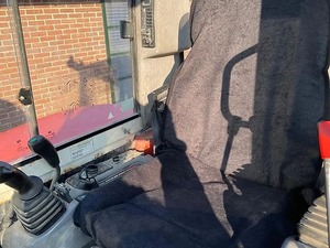 Mini excavadora Kubota KX 121-3A usada y económica - Product Image 6