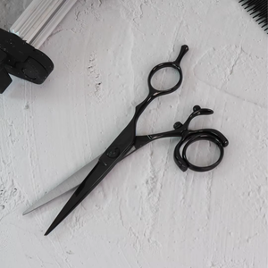 Ciseaux de salon noirs de qualité supérieure poignée ergonomique ciseaux de coupe de cheveux professionnels pour la coupe de cheveux de précision - Product Image 5