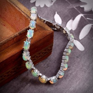 Pulsera de Ópalo Etíope, Plata de Ley, Ópalo de Fuego Welo, Cabujón Ovalado de 8x6 mm, Hecho a Mano, Microincrustaciones Religiosas, para Mujer - Product Image 2