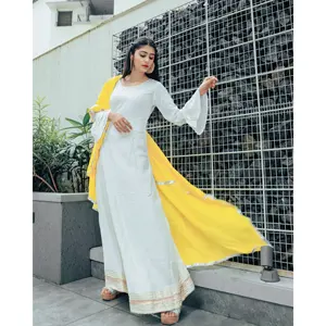 ชุดเดรสผ้าฝ้ายสีขาวโดย Thread & Button - Product Image 5